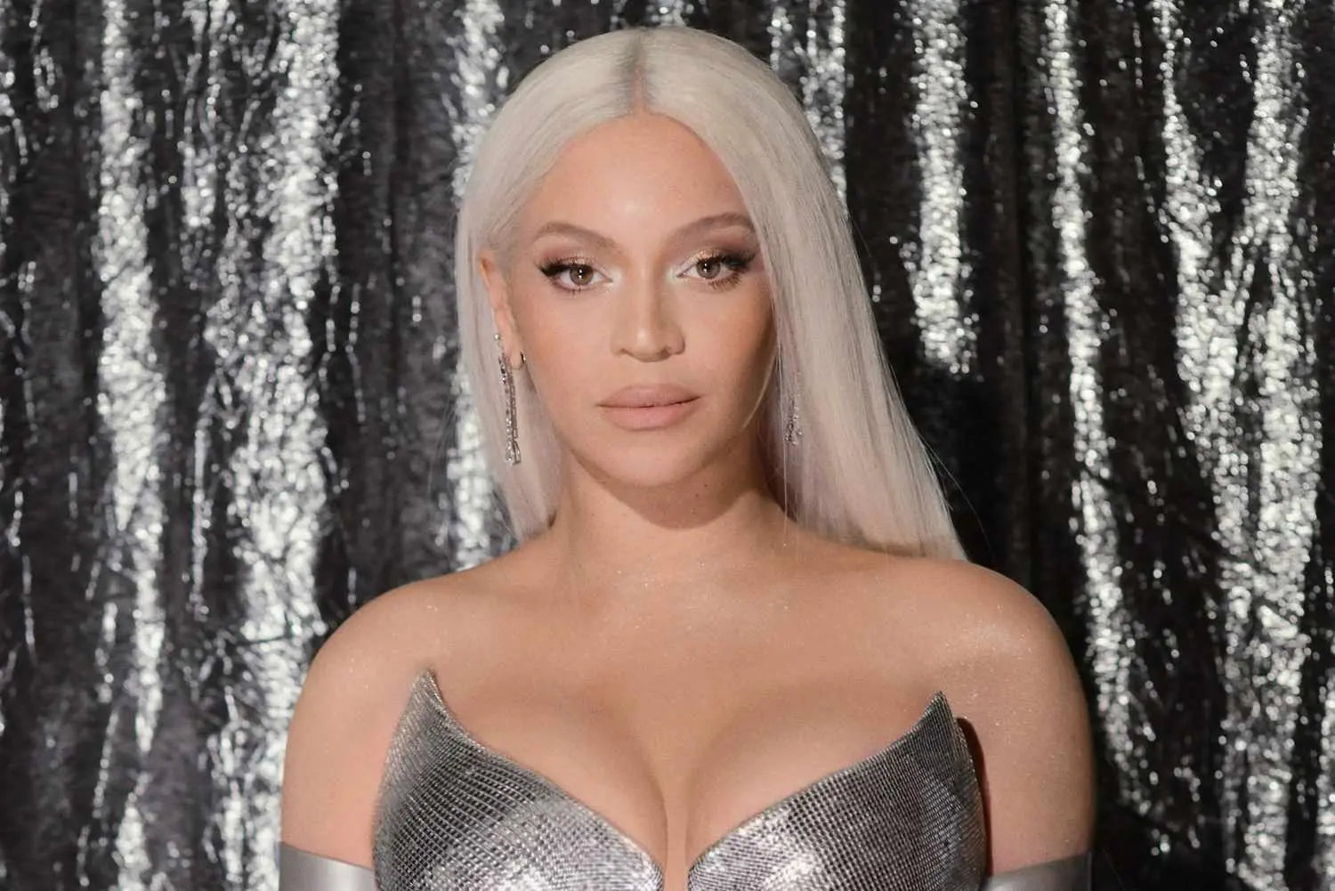 beyonce glutathione Beyonce DEBUNKING THE BEYONCE SKIN BLEACHING MYTH: THE TRUTH ABOUT BLONDE HAIR – True and Pure Texture beyonce glutathione Beyonce DEBUNKING THE BEYONCE SKIN BLEACHING MYTH: THE TRUTH ABOUT BLONDE HAIR – True and Pure Texture