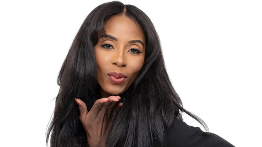 CELEBRATING TEXTURE BEAUTY: PEKELA RILEY SHINES IN ESSENCE MAGAZINE'S "IN THE CHAIR" - True and Pure Texture