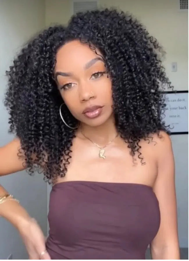 THIS HOT NATURAL HAIR INFLUENCER IS CRUSHIN HER SASHA CURL TRUPART WIG