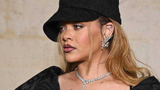 RIHANNA SLAYS ANOTHER BLONDE HAIR TRANSFORMATION - True and Pure Texture