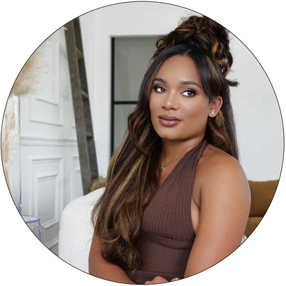 True and Pure Texture Brown Blonde 27/4 relaxed natural kinky straight hair extensions styled on woman of color showing dimensional blonde highlights